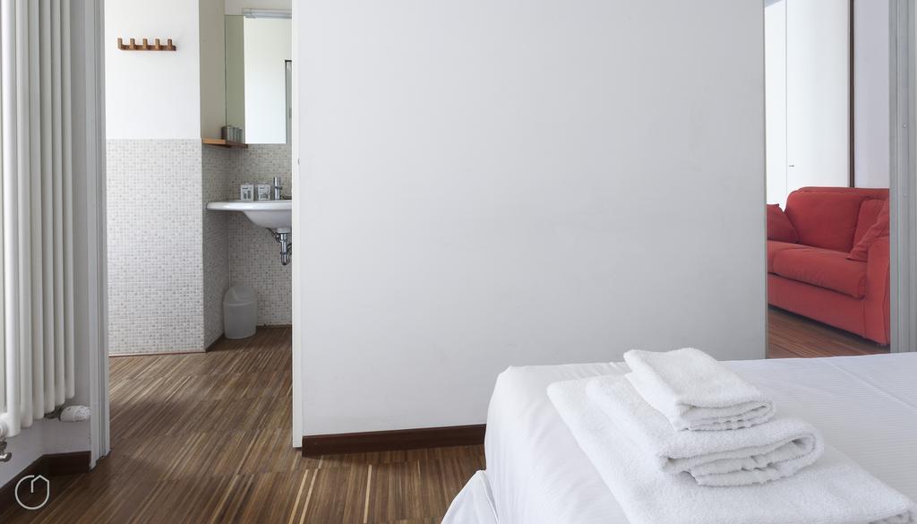 Italianway-Sismondi Apartment Milan Bagian luar foto