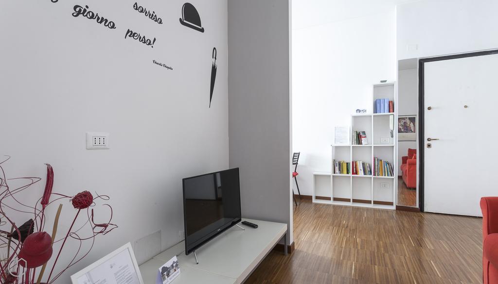 Italianway-Sismondi Apartment Milan Bagian luar foto